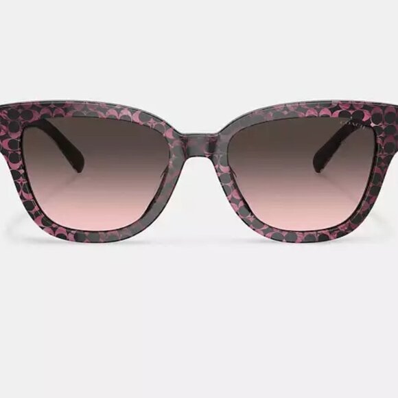 Coach - Picture 2 of 3